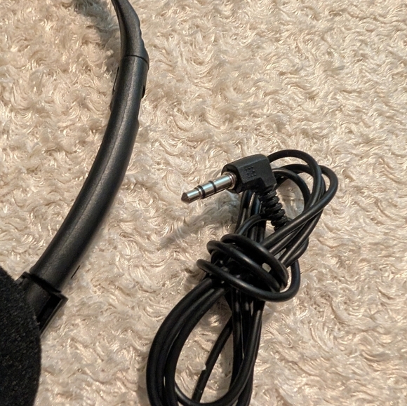 50 Pack Headphones for Classroom Bulk Students Adjustable Headphones Wired - Picture 11 of 16